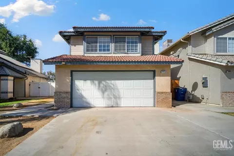 2913 Woodglen Dr, Bakersfield, CA 93311