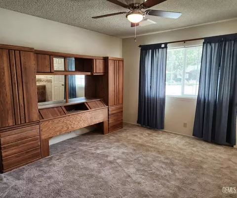 Other - 921 2nd St, Taft, CA 93268 photo 3 of 8