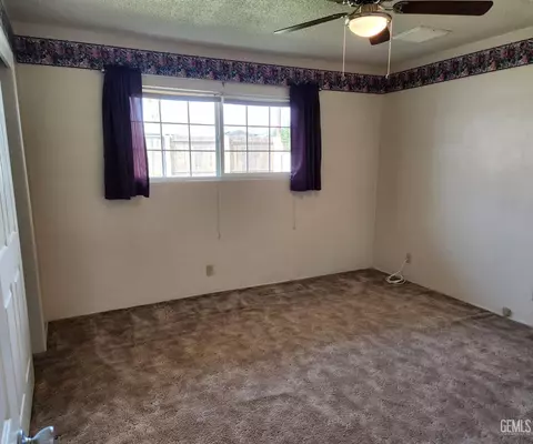 Bedroom - 921 2nd St, Taft, CA 93268 photo 1 of 5