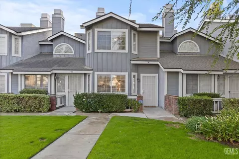 2600 Brookside Dr #49, Bakersfield, CA 93311