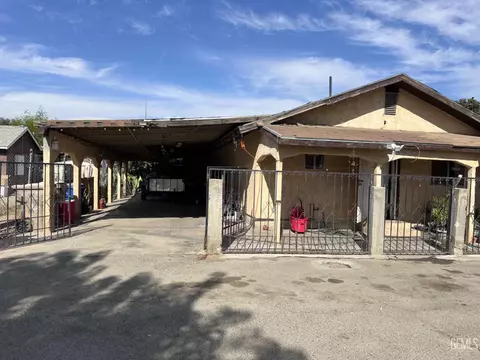 8006 Alexander Ln, Lamont, CA 93241 photo 2