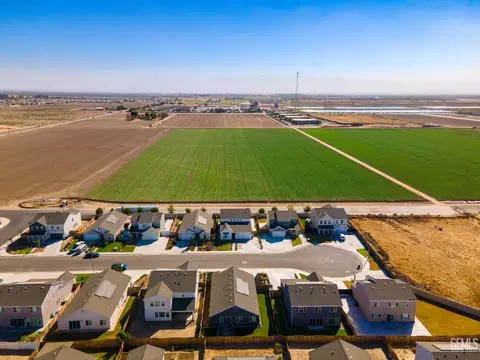 6716 Diamond Springs Dr, Bakersfield, CA 93313 photo 41