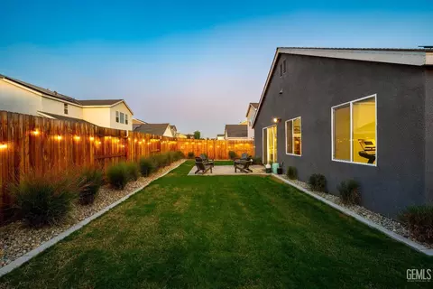6716 Diamond Springs Dr, Bakersfield, CA 93313 photo 37
