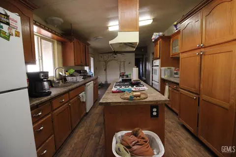 8500 E Wilson Rd, Bakersfield, CA 93307 photo 10