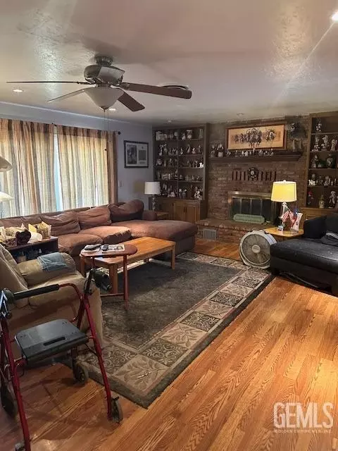 20864 Old Town Rd, Tehachapi, CA 93561 photo 7