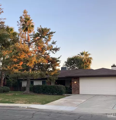 13301 Frenchglen Ave, Bakersfield, CA 93314