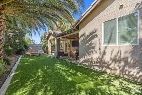 Exterior - 12005 Compass Ave, Bakersfield, CA 93312 photo 6 of 6