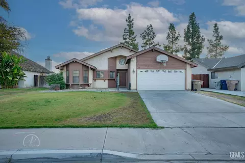 4412 Trumbull Dr, Bakersfield, CA 93311