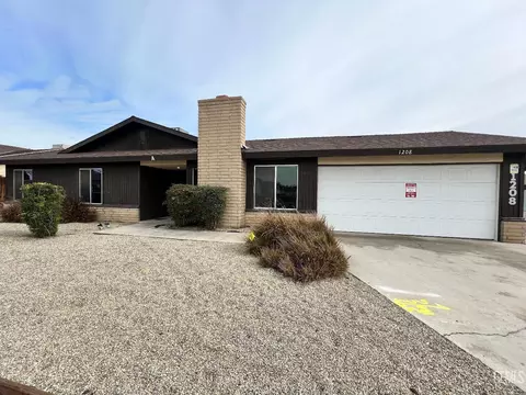 1208 Mcdonald Way, Bakersfield, CA 93309