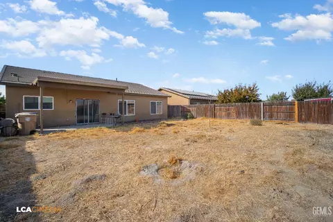 9118 Davedaly Ct, Bakersfield, CA 93313 photo 22