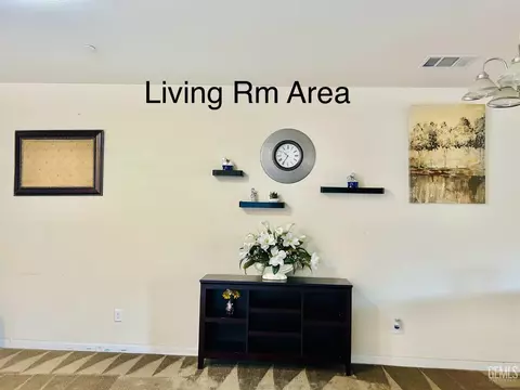 9118 Davedaly Ct, Bakersfield, CA 93313 photo 5