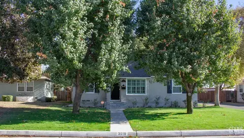 3018 Spruce St, Bakersfield, CA 93301
