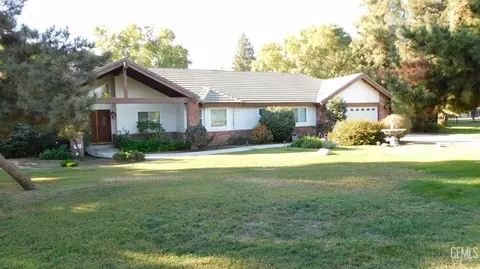 16211 Barton Ln, Bakersfield, CA 93314