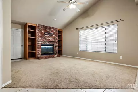 Living - 3300 Juniper Ridge Rd, Bakersfield, CA 93306 photo 2 of 4