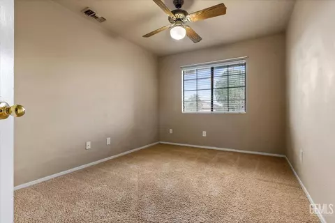 Bedroom - 3300 Juniper Ridge Rd, Bakersfield, CA 93306 photo 1 of 5