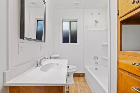 Bath - 45497 Poso Park Dr, Posey, CA 93260 photo 1 of 5