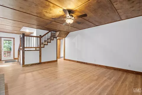 Living - 45497 Poso Park Dr, Posey, CA 93260 photo 4 of 4