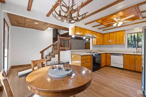 Kitchen - 45497 Poso Park Dr, Posey, CA 93260 photo 4 of 6