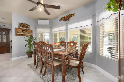 Dining - 18200 Cheyenne Ave, Tehachapi, CA 93561 photo 1 of 3