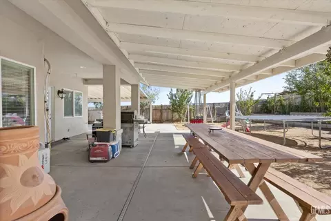 Other - 18200 Cheyenne Ave, Tehachapi, CA 93561 photo 8 of 10