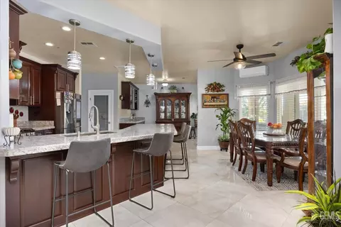 Dining - 18200 Cheyenne Ave, Tehachapi, CA 93561 photo 3 of 3