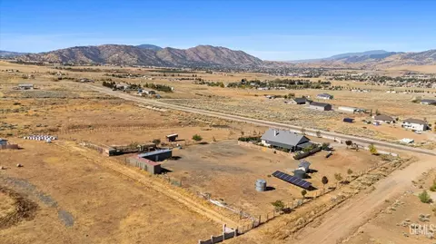 View/Area - 18200 Cheyenne Ave, Tehachapi, CA 93561 photo 2 of 7