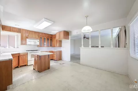 1210 Williams Way, Taft, CA 93268 photo 9