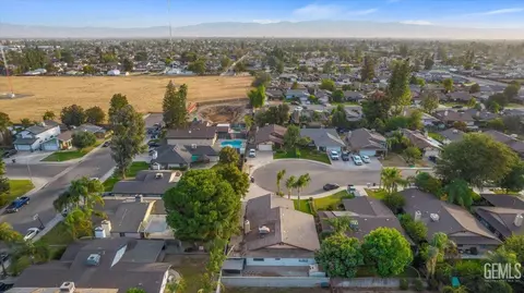 View/Area - 4000 Thatch Ave, Bakersfield, CA 93313 photo 2 of 4