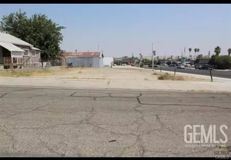 301 6th St, Taft, CA 93268 photo 1