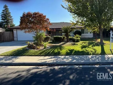 6805 Columbia Ln, Bakersfield, CA 93309