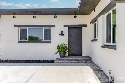 709 Philippine St, Taft, CA 93268 photo 2