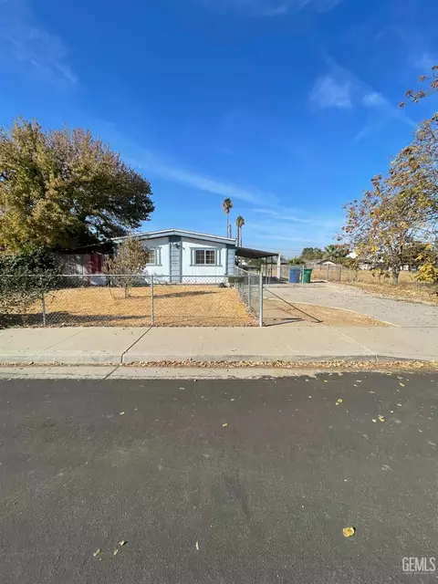 6507 Mohawk St, Bakersfield, CA 93308 photo 1