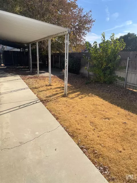 6507 Mohawk St, Bakersfield, CA 93308 photo 18