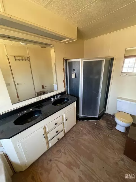 6507 Mohawk St, Bakersfield, CA 93308 photo 8