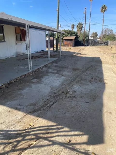 6507 Mohawk St, Bakersfield, CA 93308 photo 3