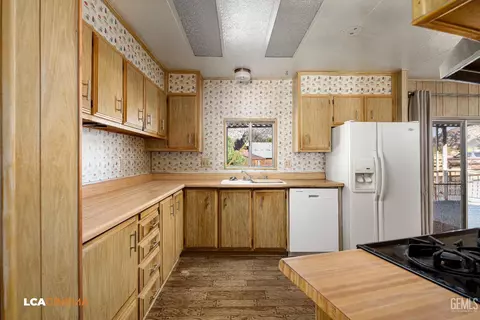 7837 Easy St, Onyx, CA 93255 photo 9
