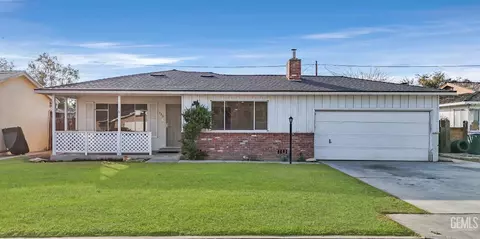133 Suzanne St, Bakersfield, CA 93309