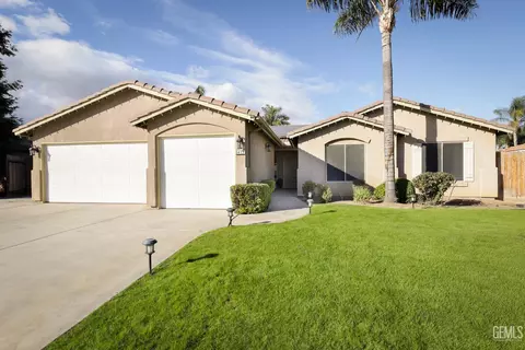 5412 Veneto St, Bakersfield, CA 93308