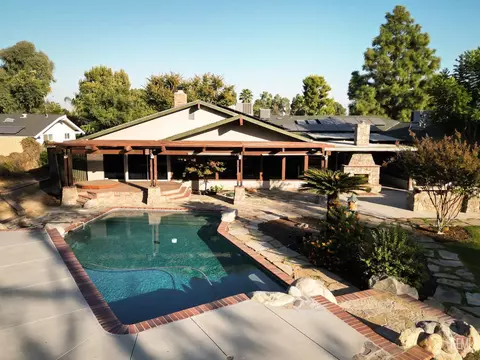 Exterior - 3605 Pinehurst Dr, Bakersfield, CA 93306 photo 11 of 11