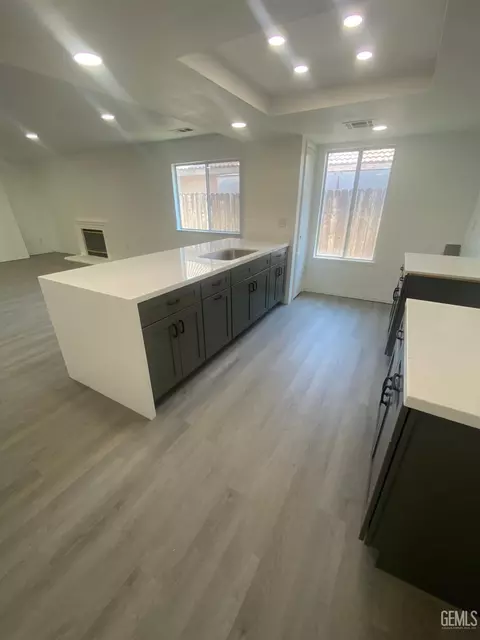 809 Jess St, Arvin, CA 93203 photo 4