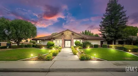 7208 Angela Ave, Bakersfield, CA 93308