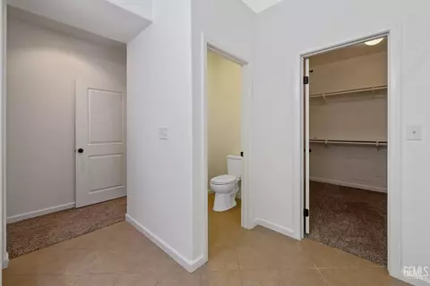 5130 Blue Brook Way, Bakersfield, CA 93313 photo 17