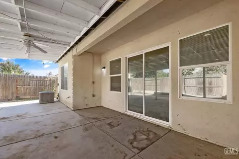 5130 Blue Brook Way, Bakersfield, CA 93313 photo 23