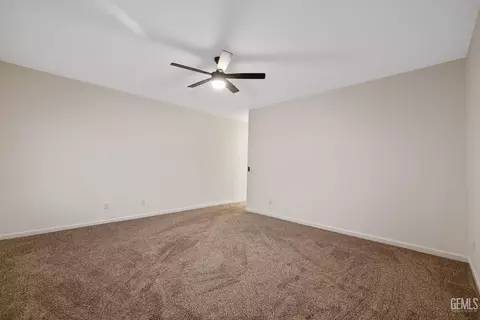 5130 Blue Brook Way, Bakersfield, CA 93313 photo 20
