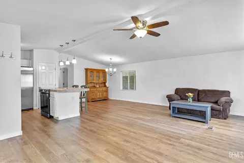 14556 E Tehachapi Blvd #122, Tehachapi, CA 93561 photo 4