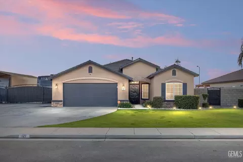121 Woodlands Meadow Ct, Bakersfield, CA 93308