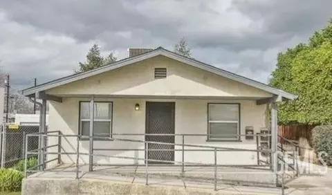 1000 30th St, Bakersfield, CA 93301
