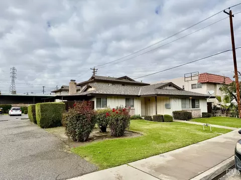 2461 Olive St, Bakersfield, CA 93301
