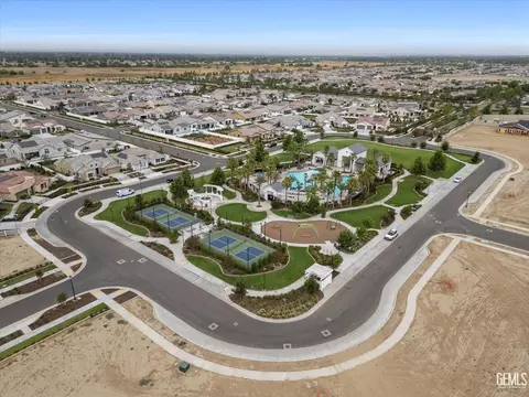 14717 Coyle Cir, Bakersfield, CA 93311 photo 32