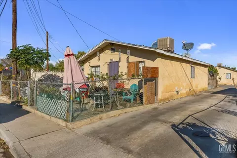 294 Langford Ave, Arvin, CA 93203 photo 5